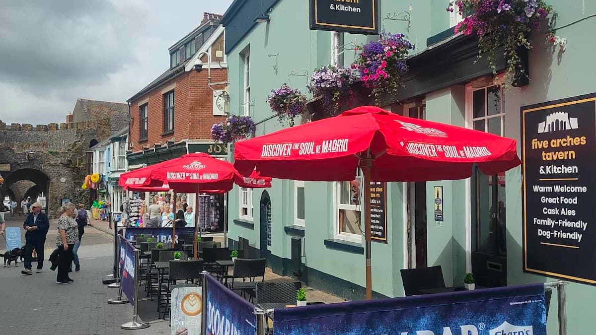 The Five Arches Tavern