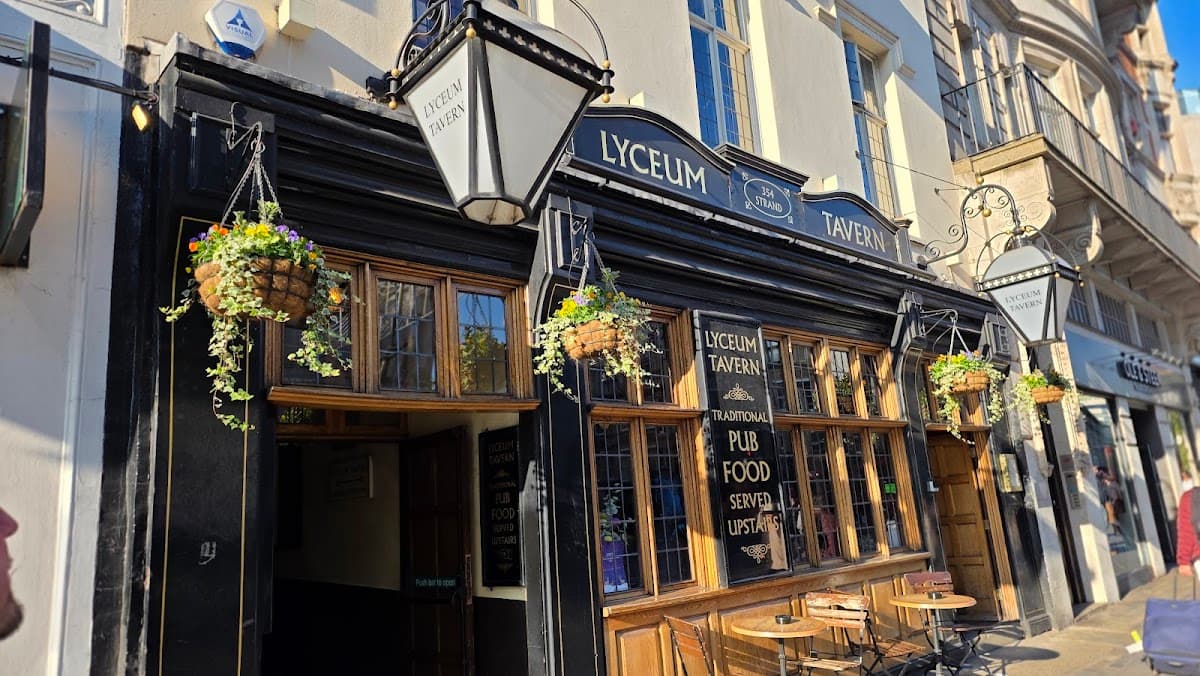 Lyceum Tavern