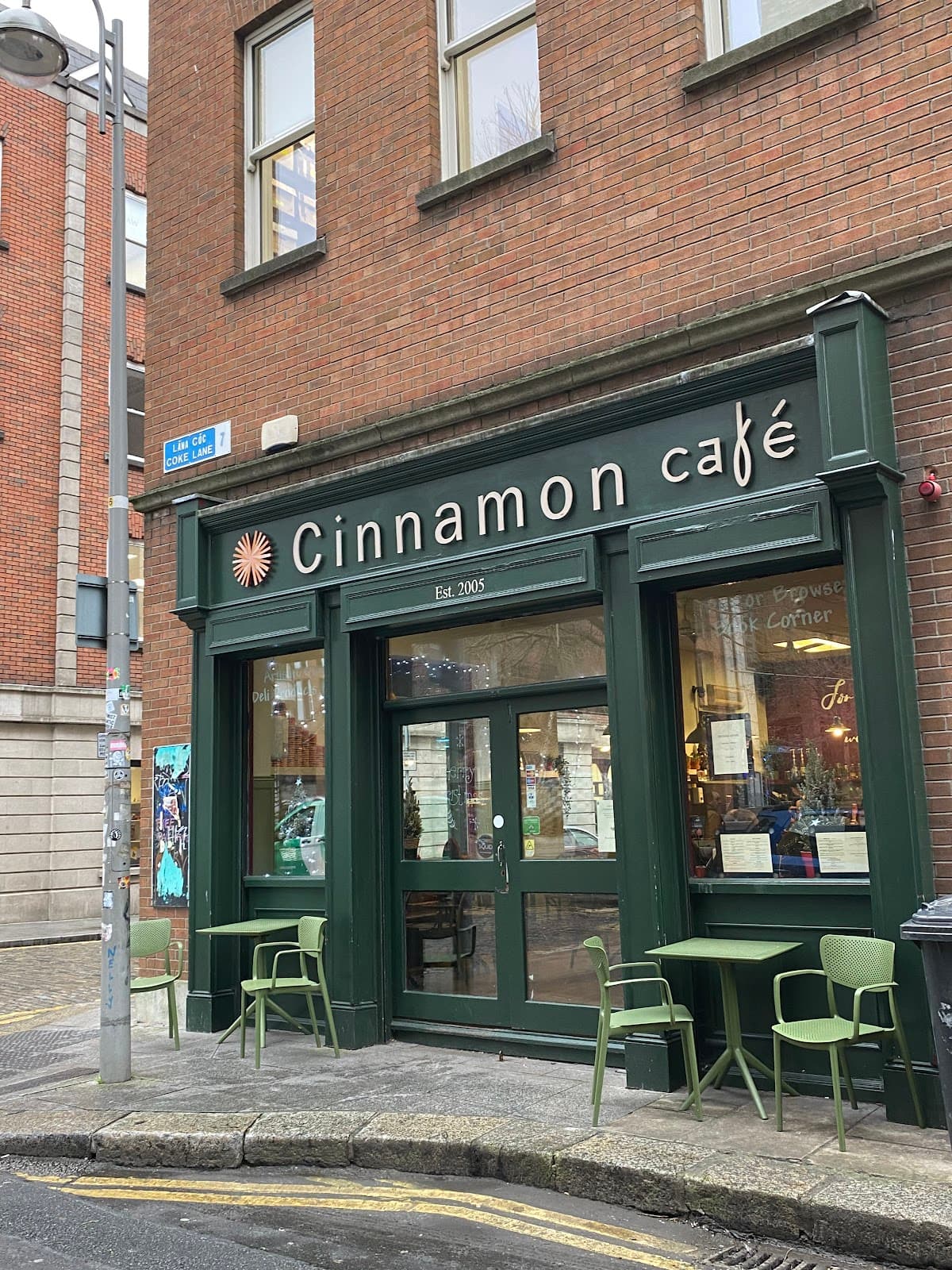 Cinnamon Cafe