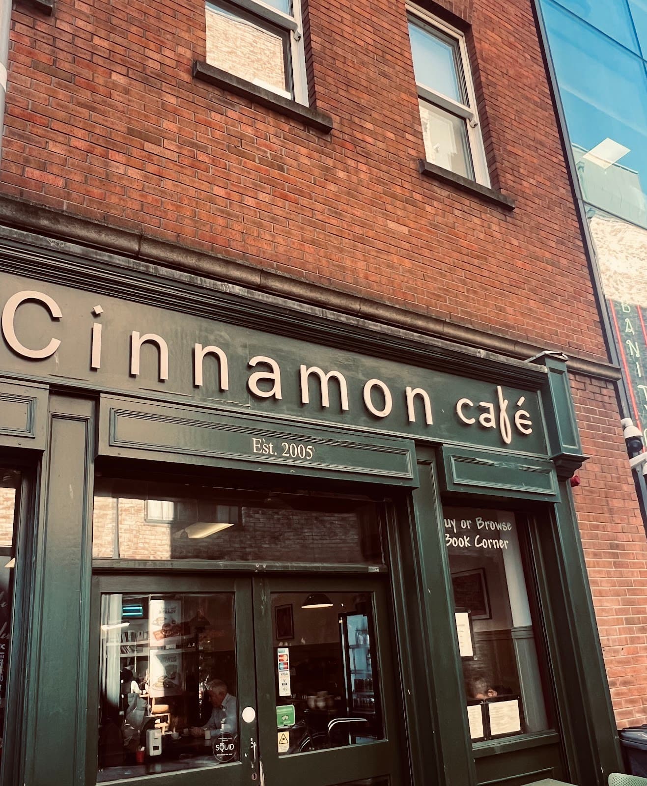 Cinnamon Cafe