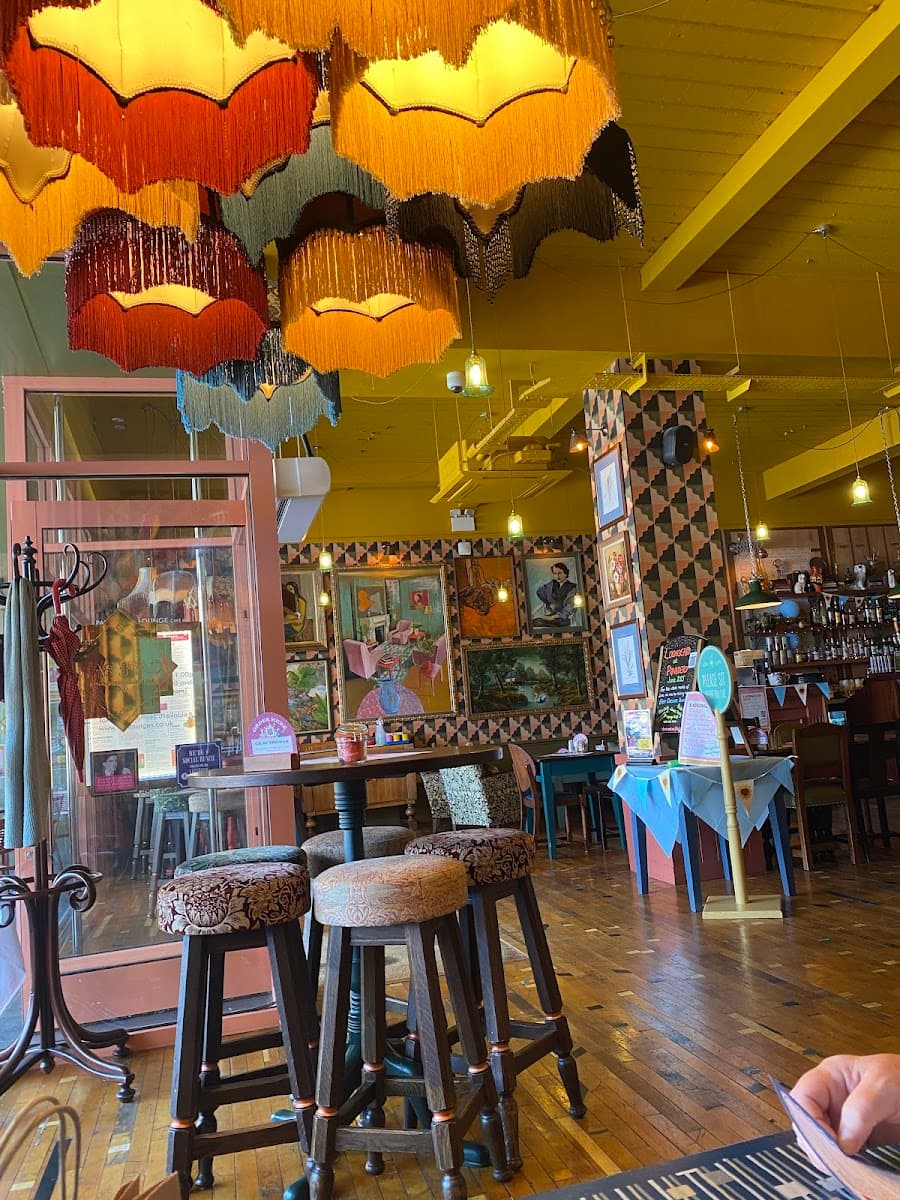 Panadero Lounge