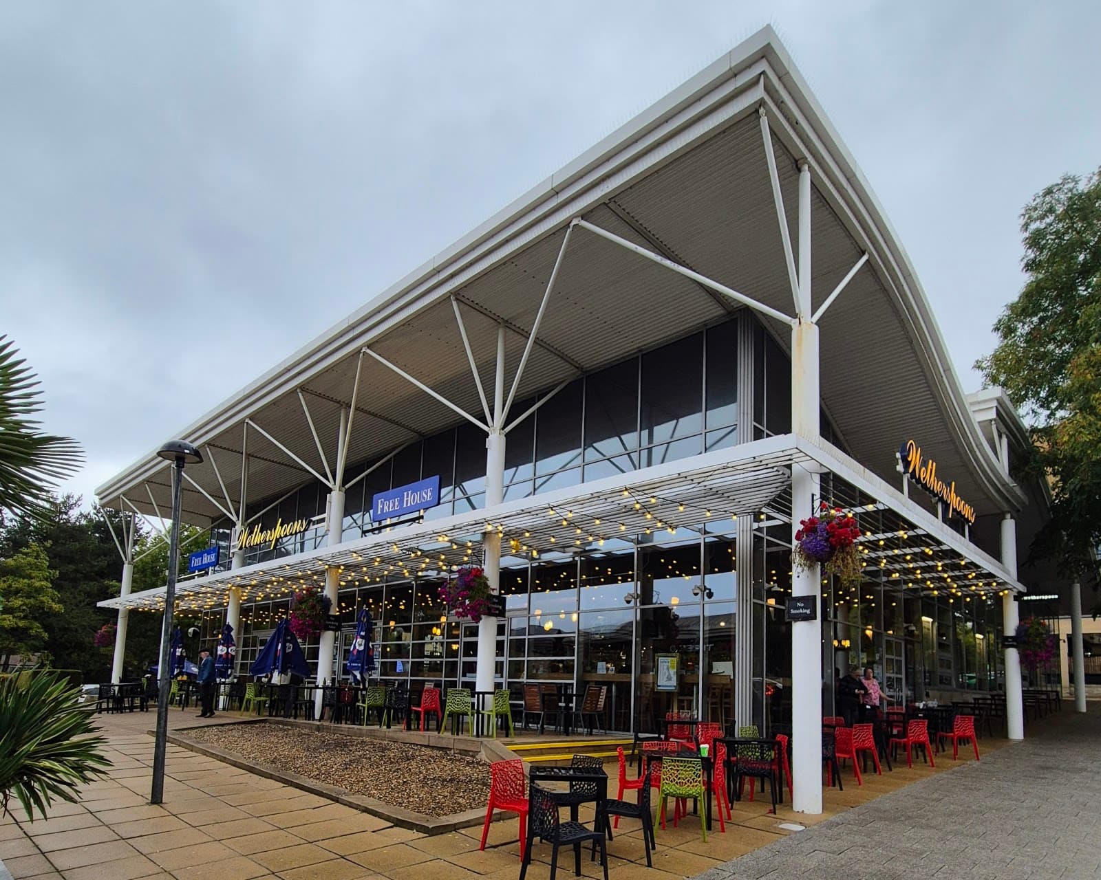 Free House - JD Wetherspoons