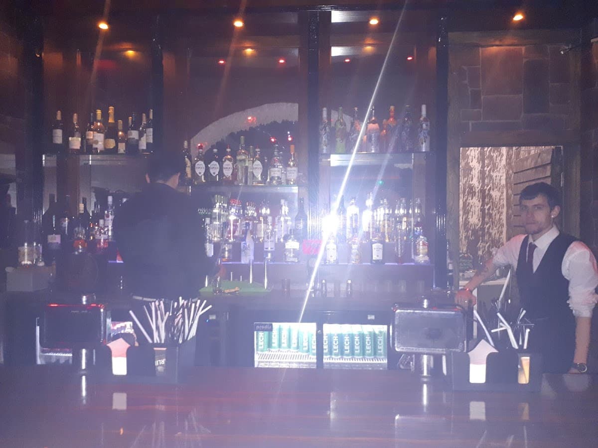 Bar Rouge