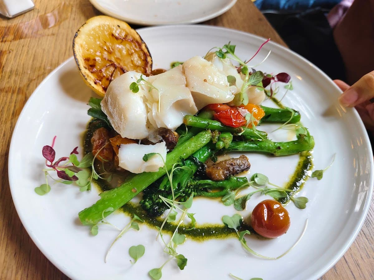 Queens Head & Artichoke