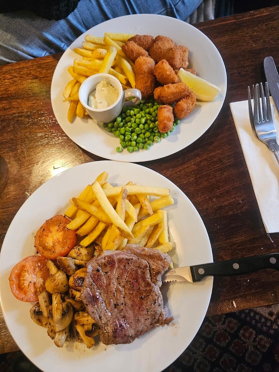Horse & Groom