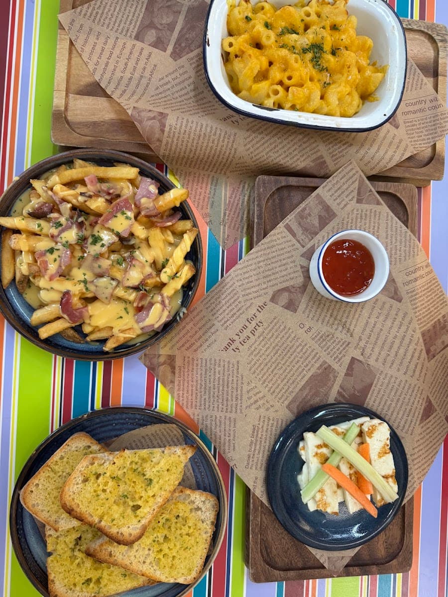 The White House Community Café