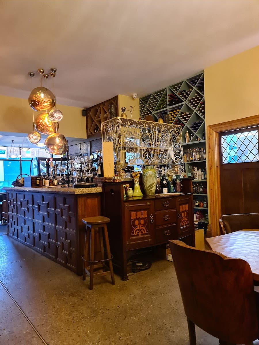 Xavier's Café and Wine