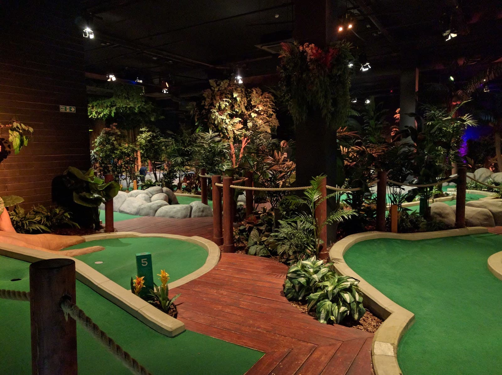 Treetop Golf Cardiff