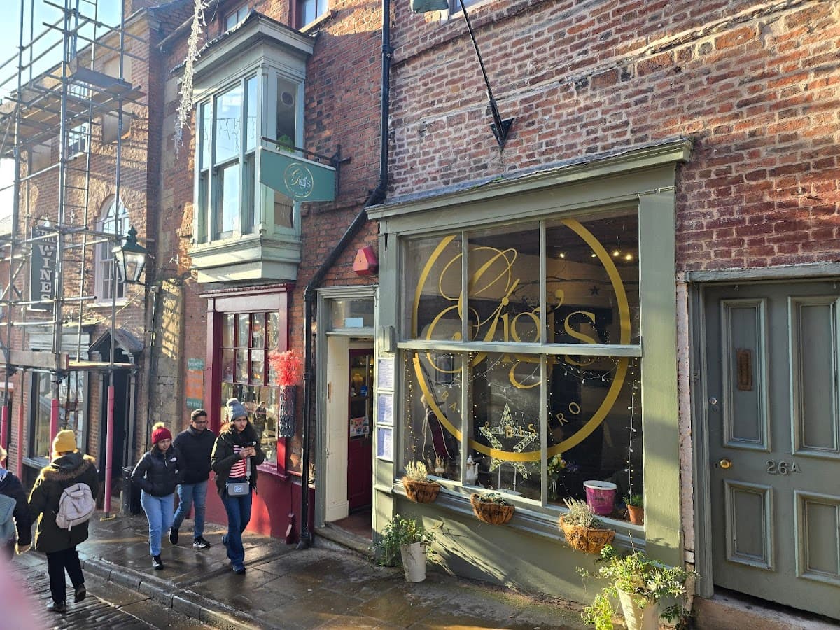 Gigi's Bar & Bistro