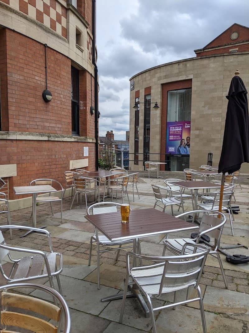 The Roundhouse Bar & Kitchen