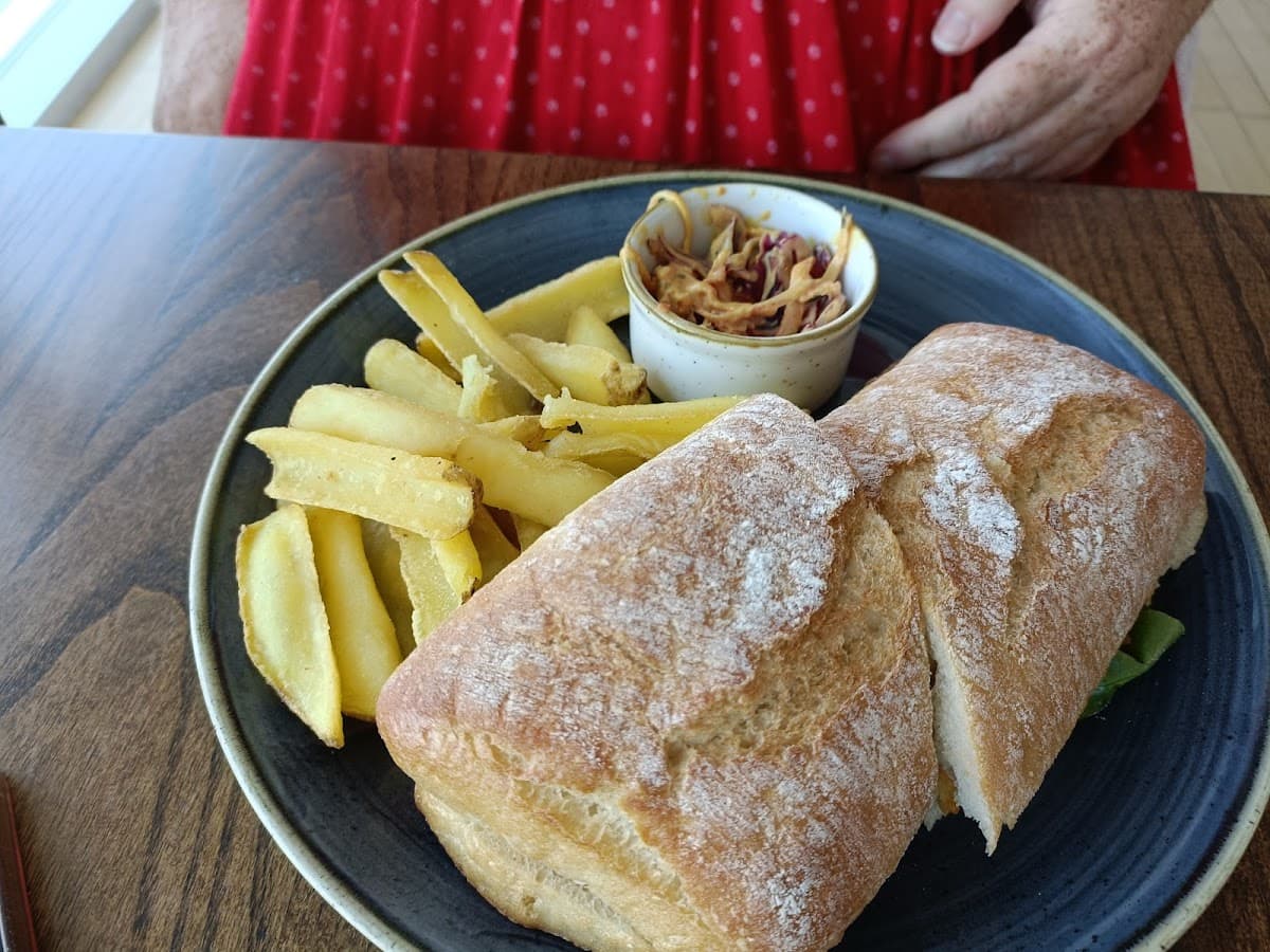 Y Review Restaurant