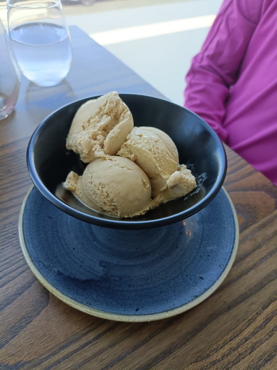 Y Review Restaurant