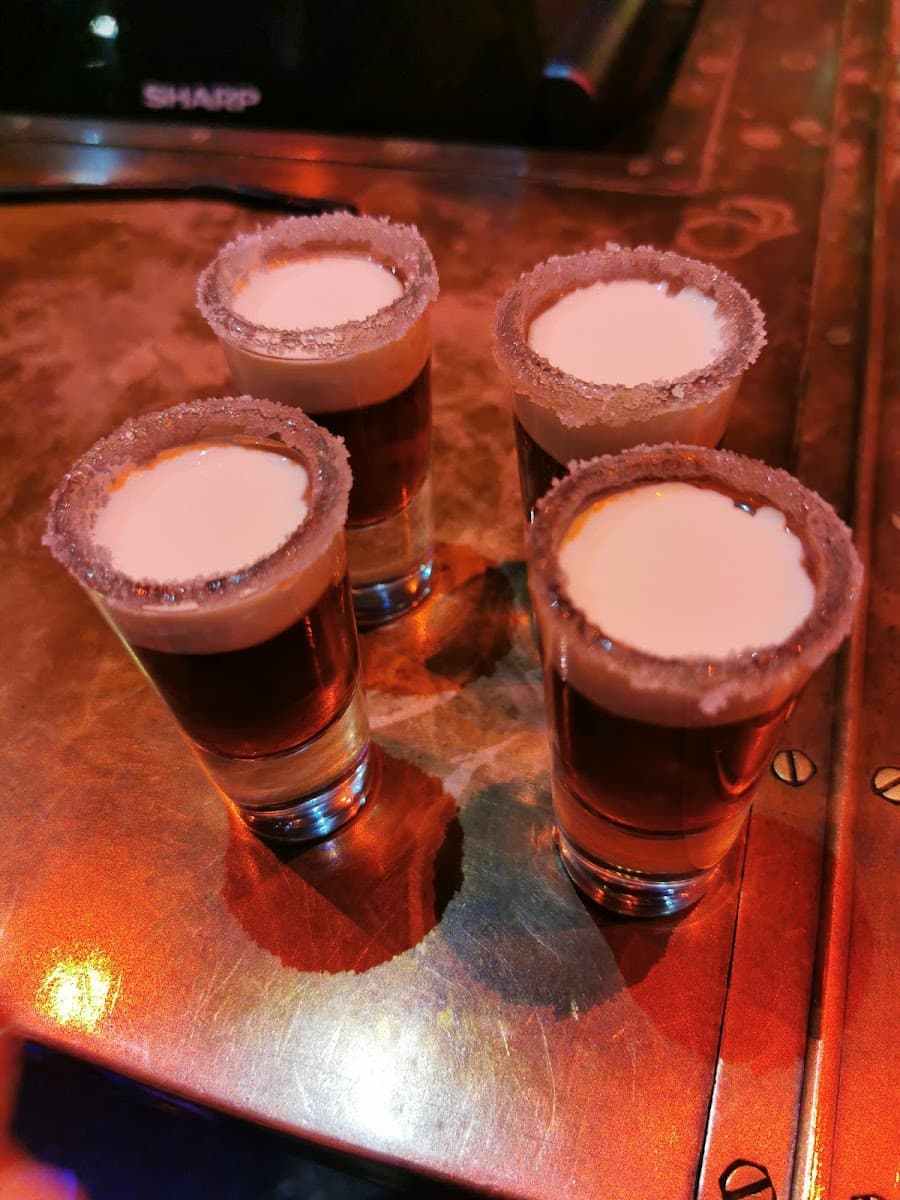 Bar Brunel