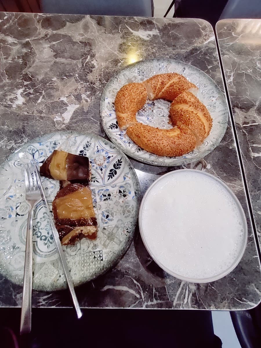 Ella's Heaven Cafe & Bakery