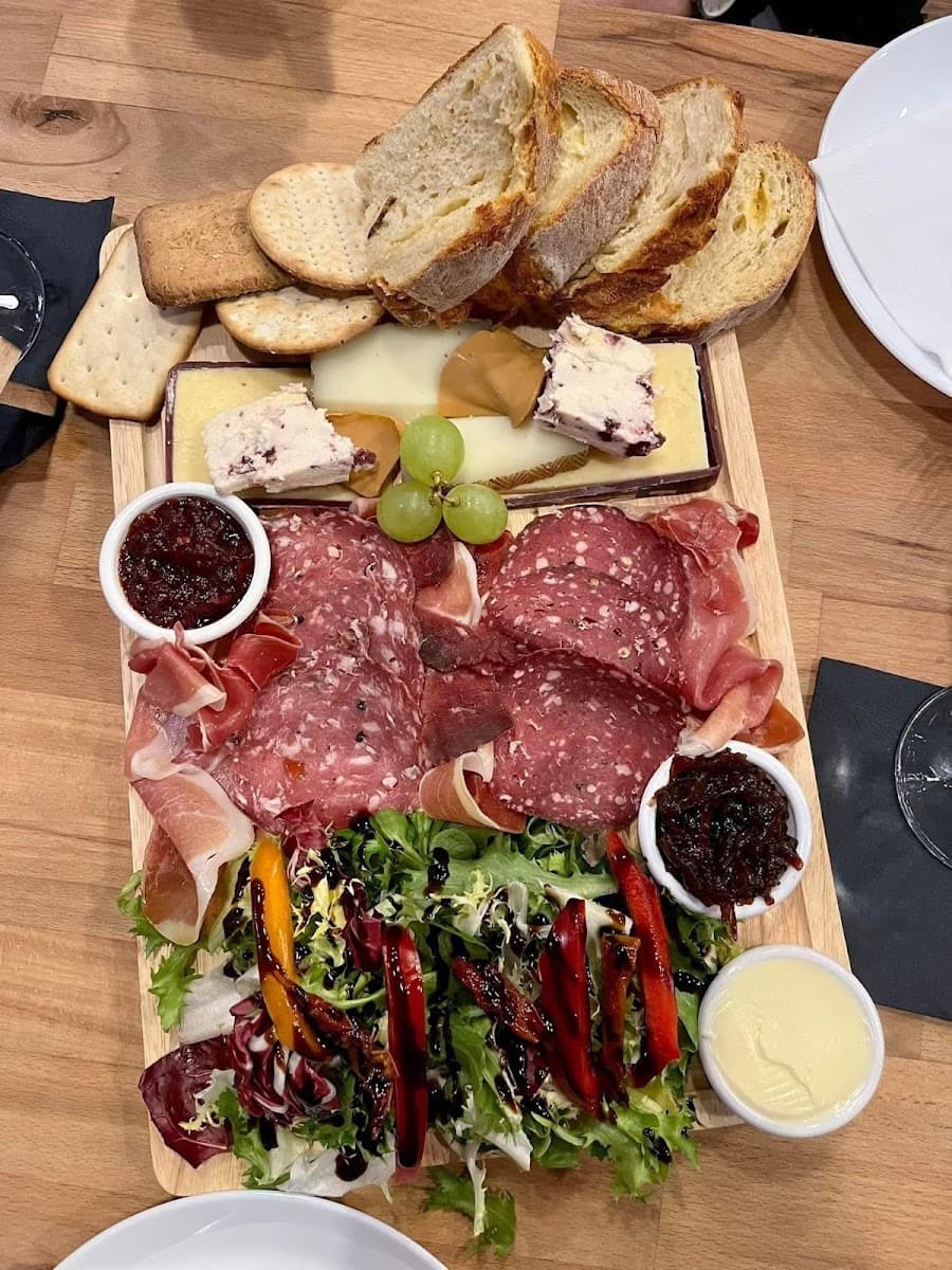 Greyson's Wine Bar