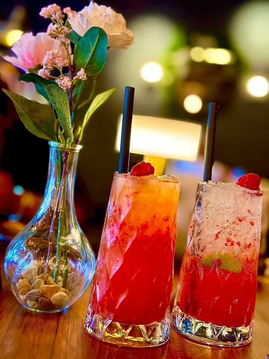 LOUNGE ®