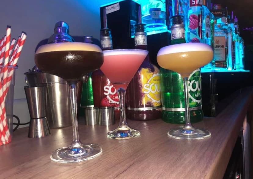 Boogies Bar and Club