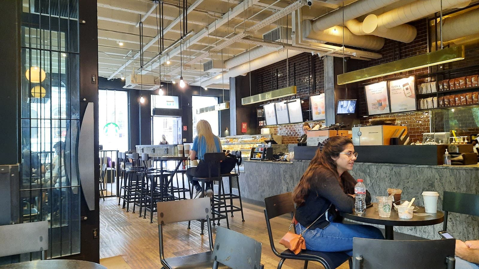 Starbucks College Green