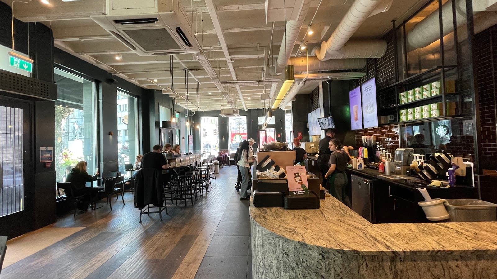 Starbucks College Green