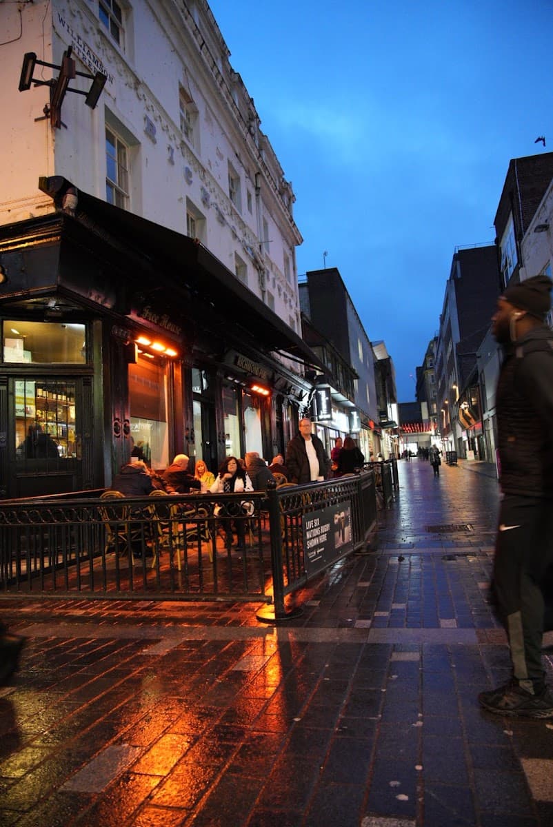 Richmond Pub