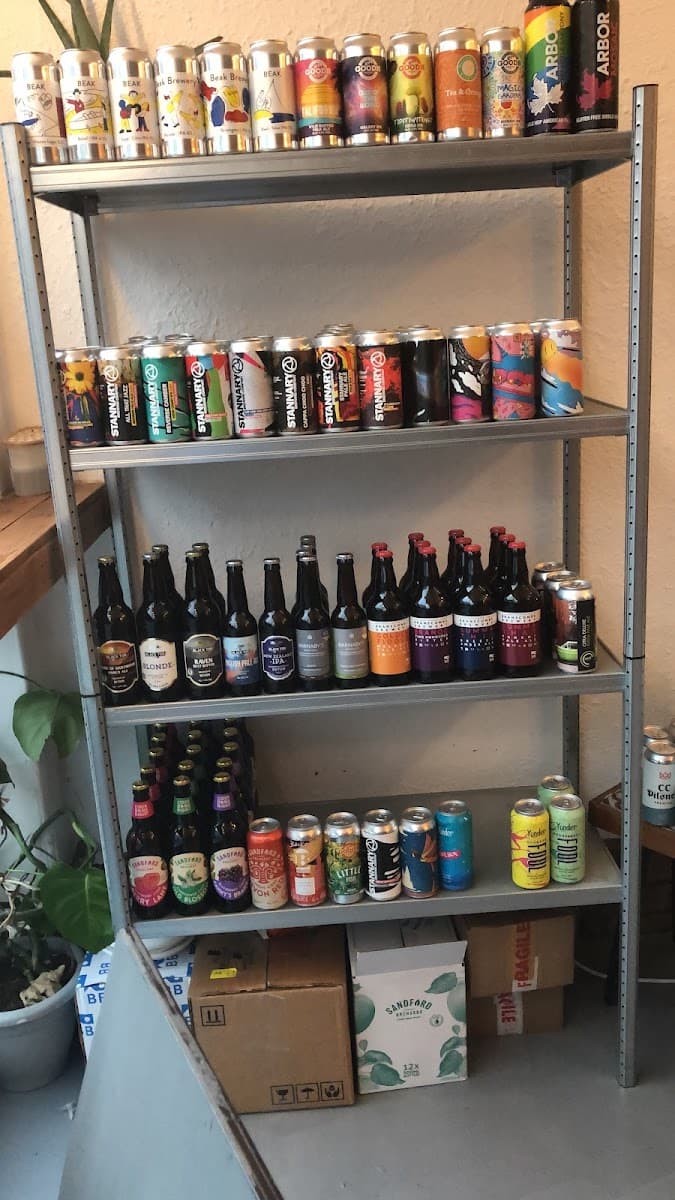 Five Walls Hop House
