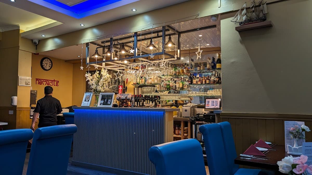 Everest Inn