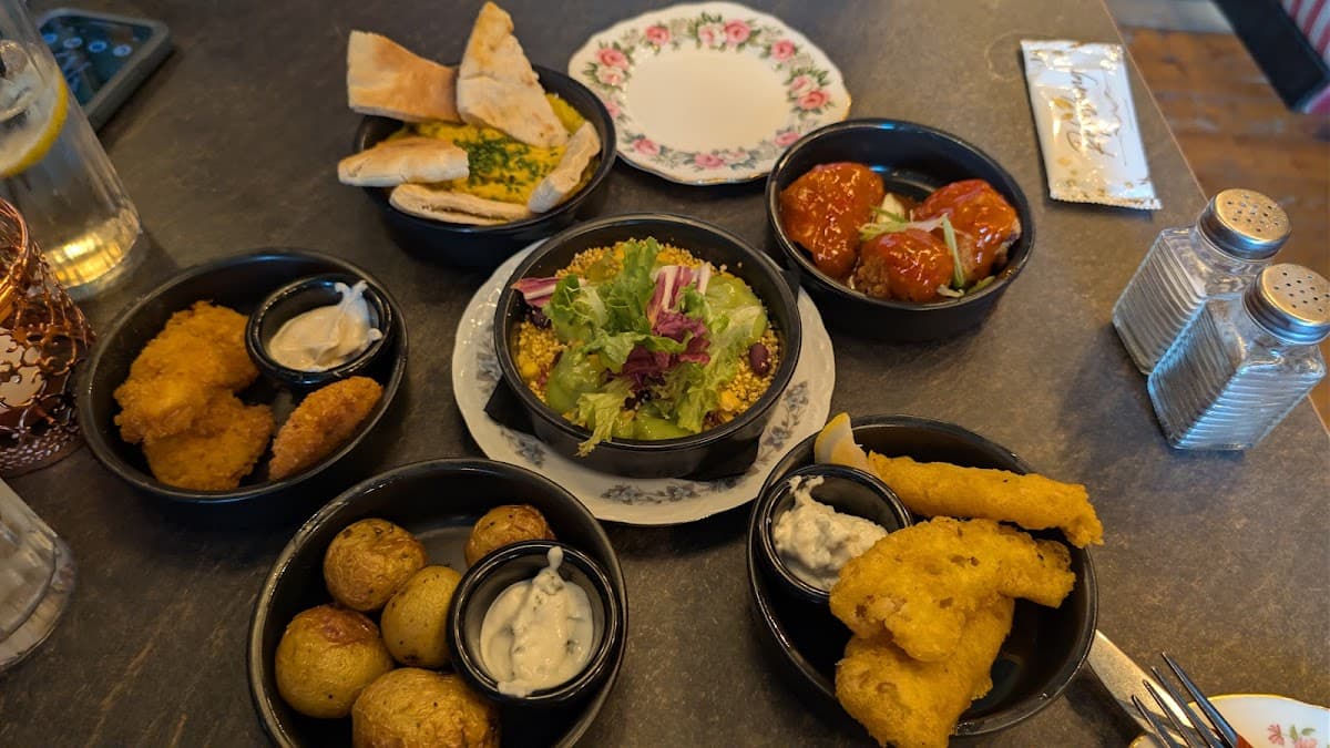 Tipsy Teapot Restaurant _ Lincoln