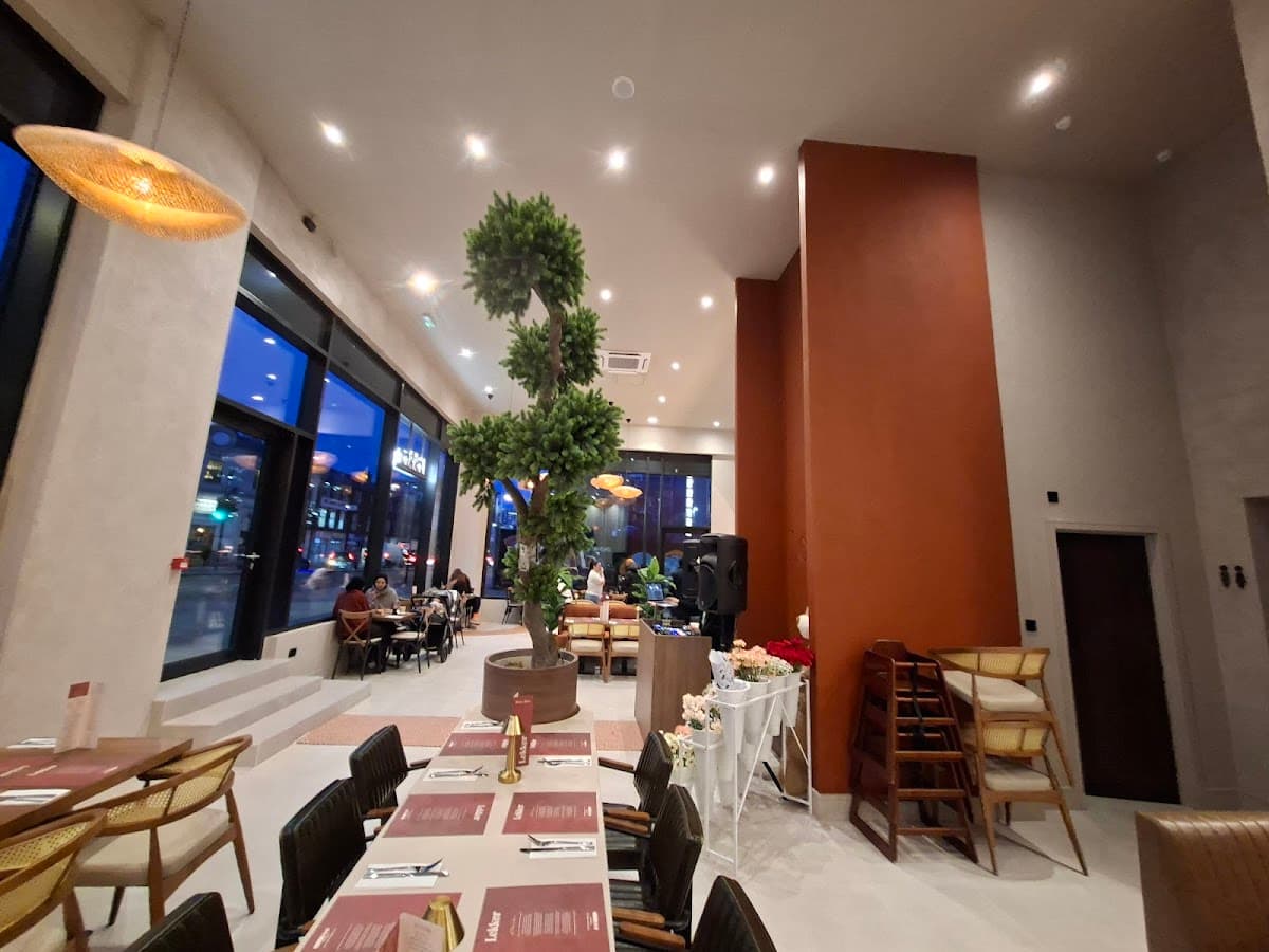 Lekker Cafe
