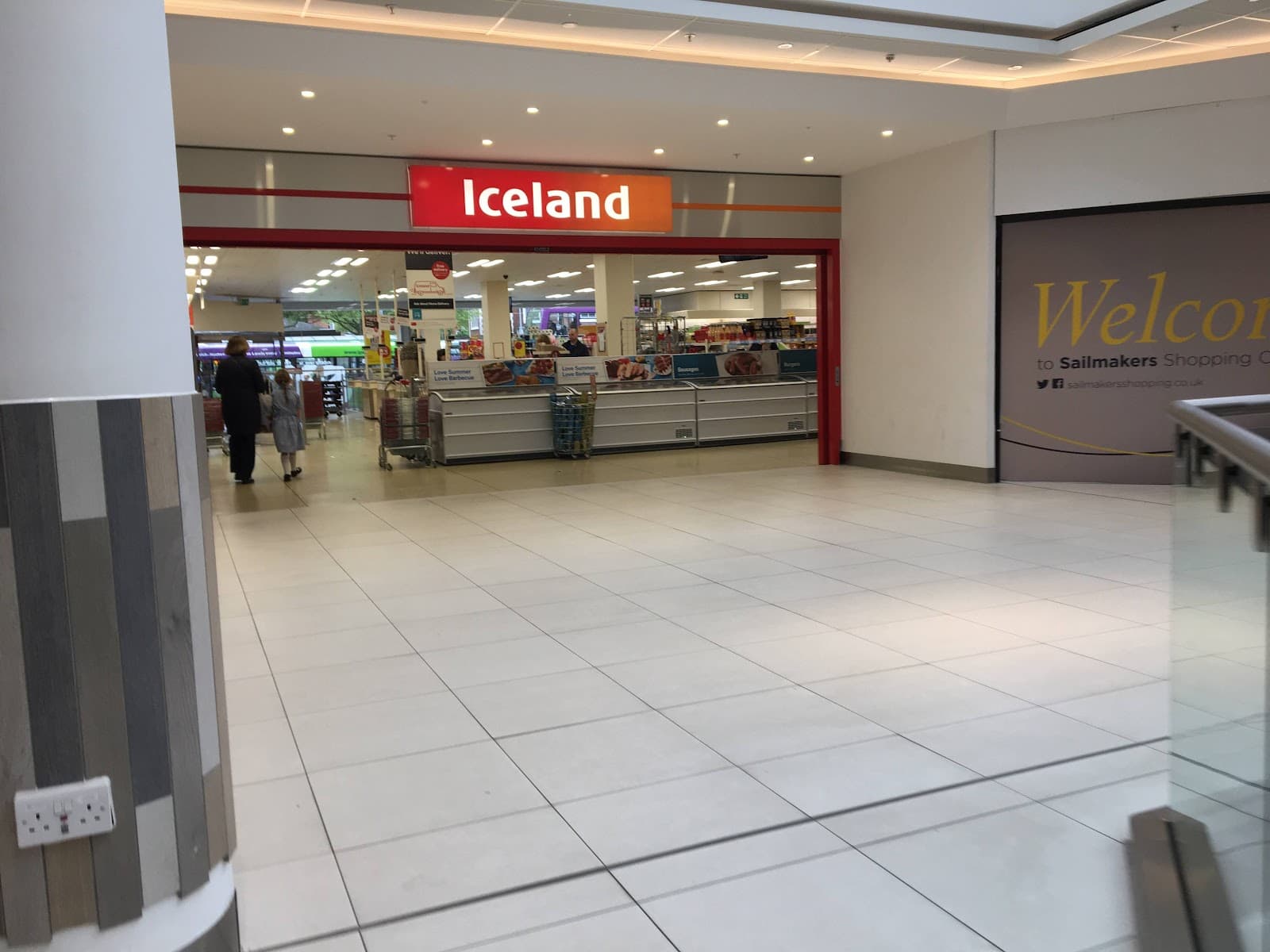 Iceland Supermarket Sailmakers