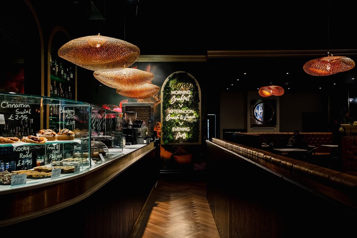 Banco Cafe & Bistro