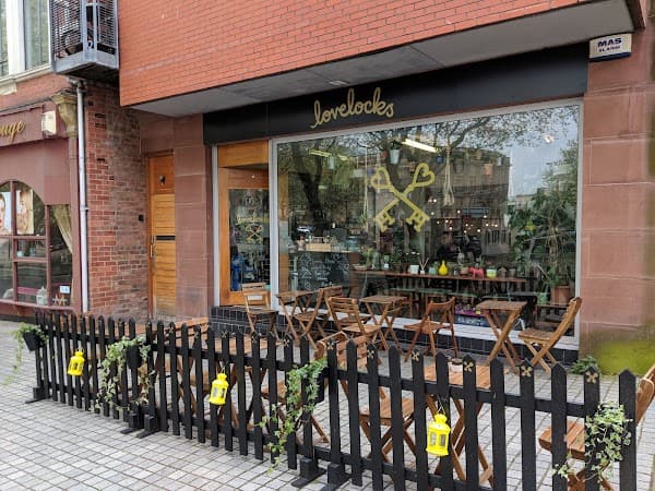 Lovelocks Coffee Shop
