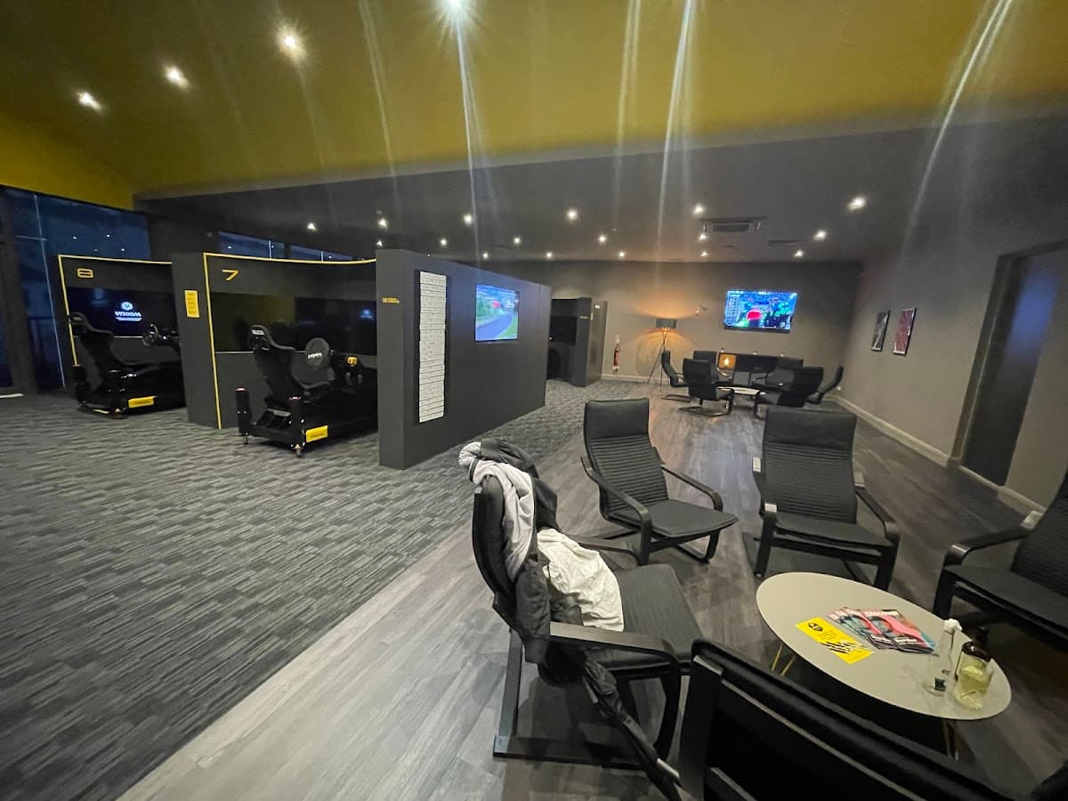 VRROOM virtual race room