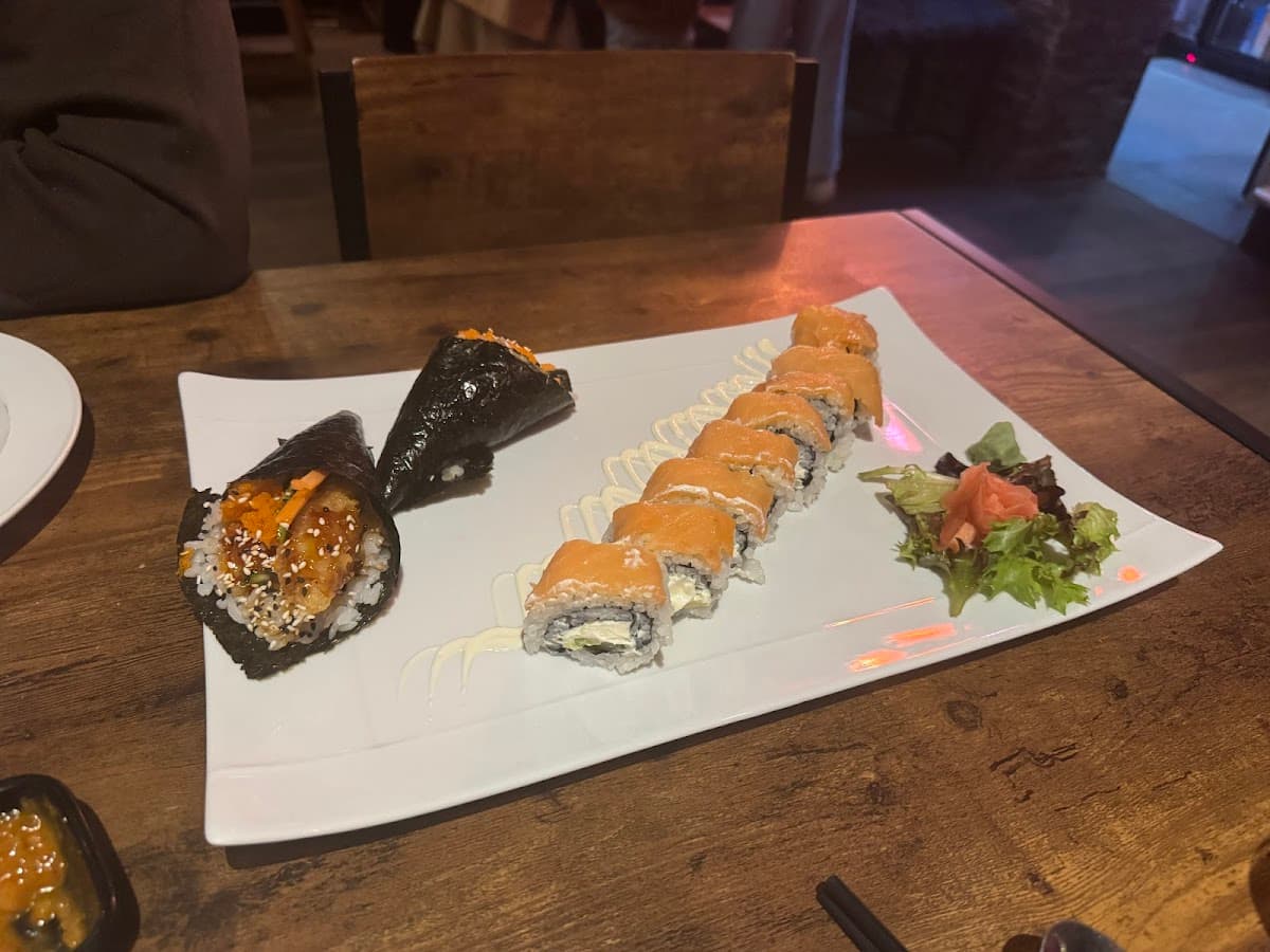 TJ Thai & Japanese Restaurant