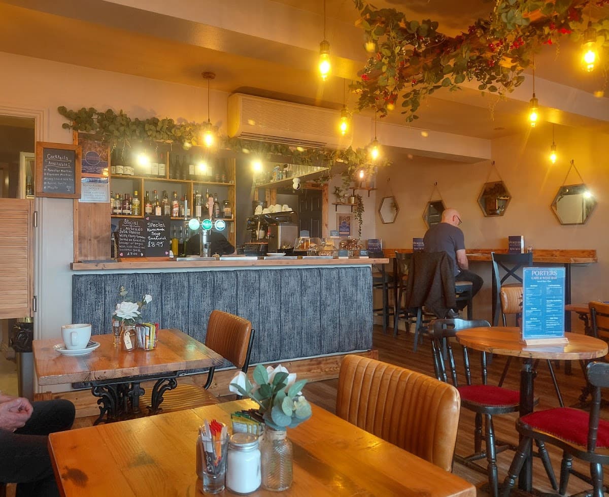 Porters - Cafe & Wine Bar