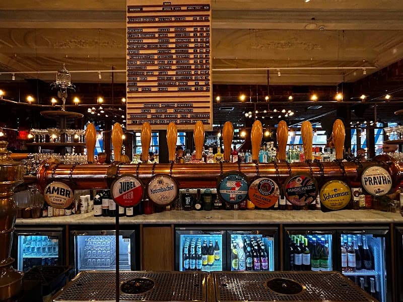 Albert's Schloss - Manchester