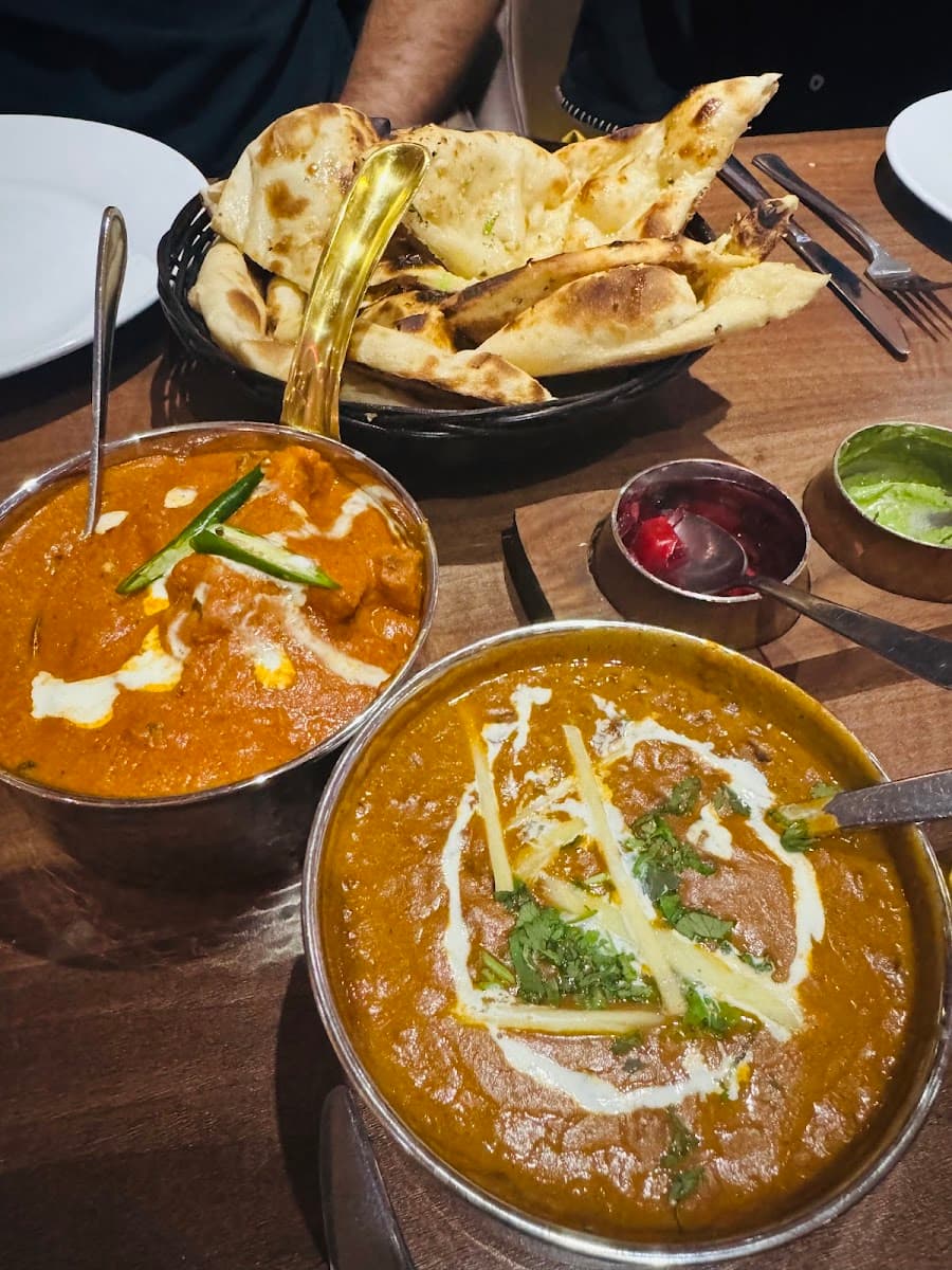 Baithak Luxurious Indian Dining & Cocktail Bar - Sutton