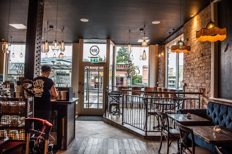 200 Degrees Coffee Shop