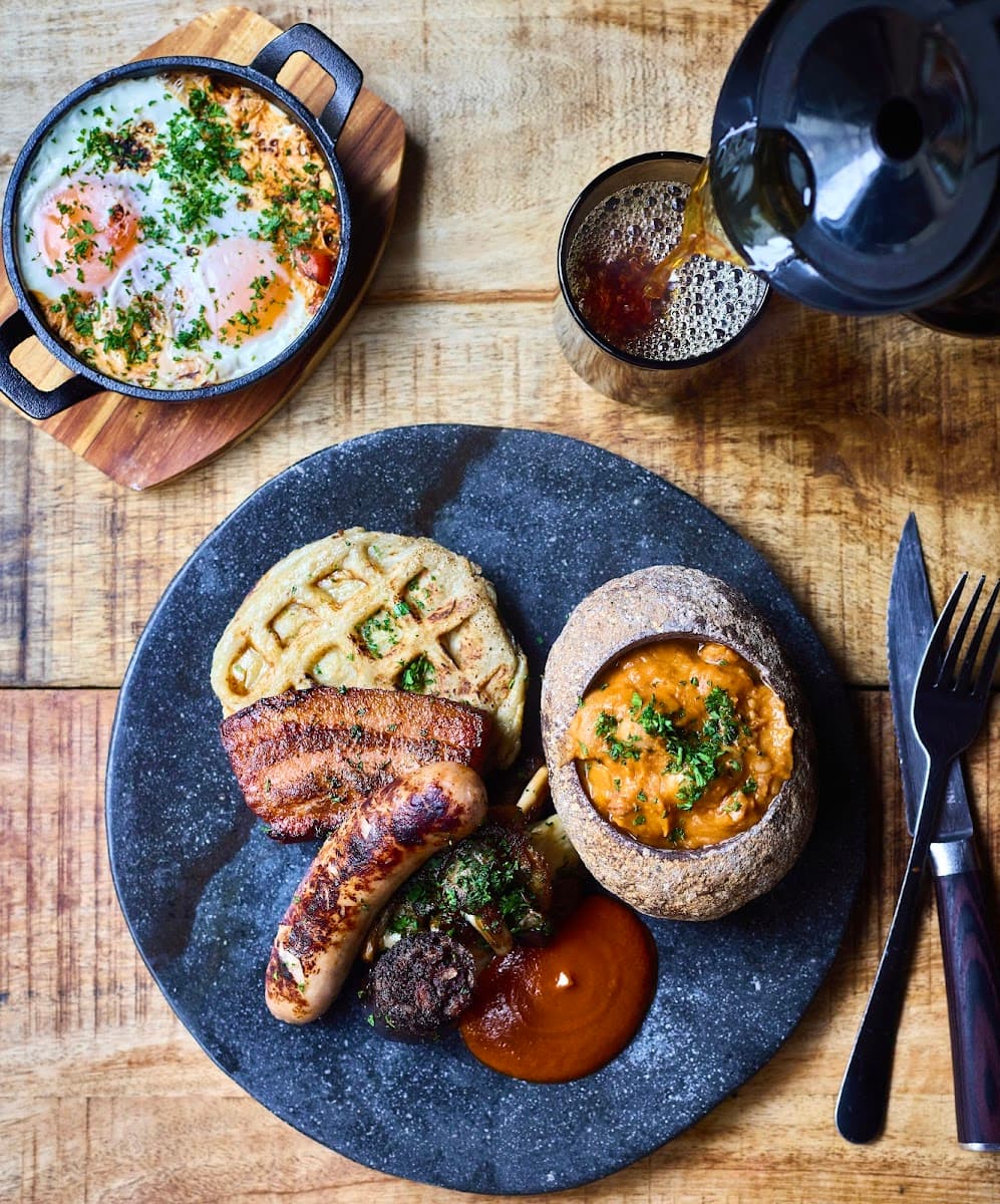 Breakfast at Embers