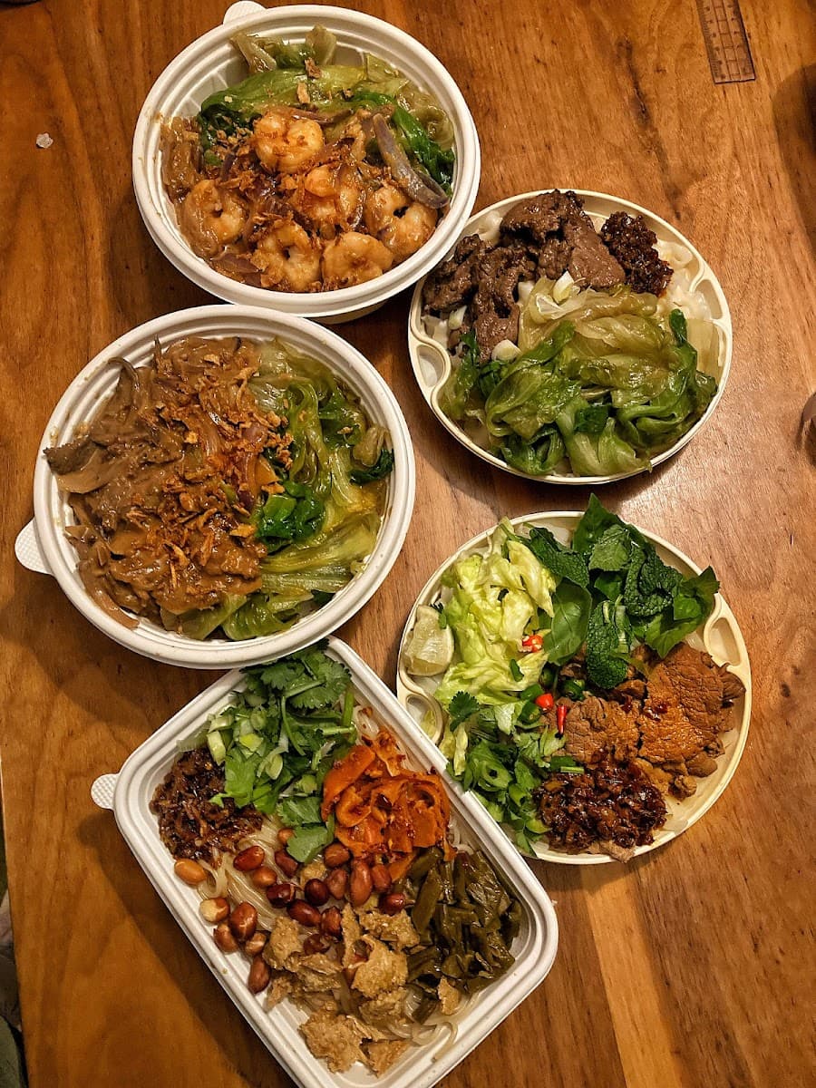 Noodle Rumen Vietnamese Chinese food delivery