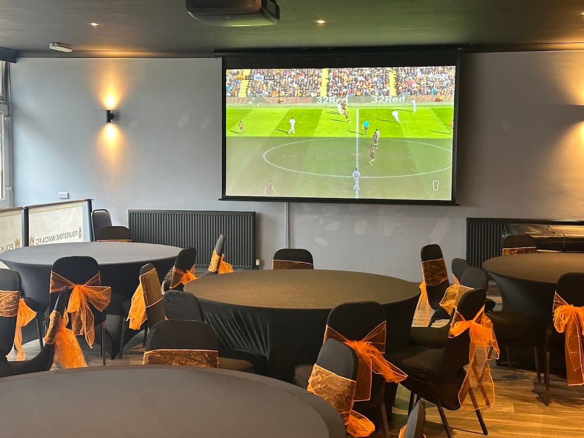 The Dugout Sports Bar & Kitchen
