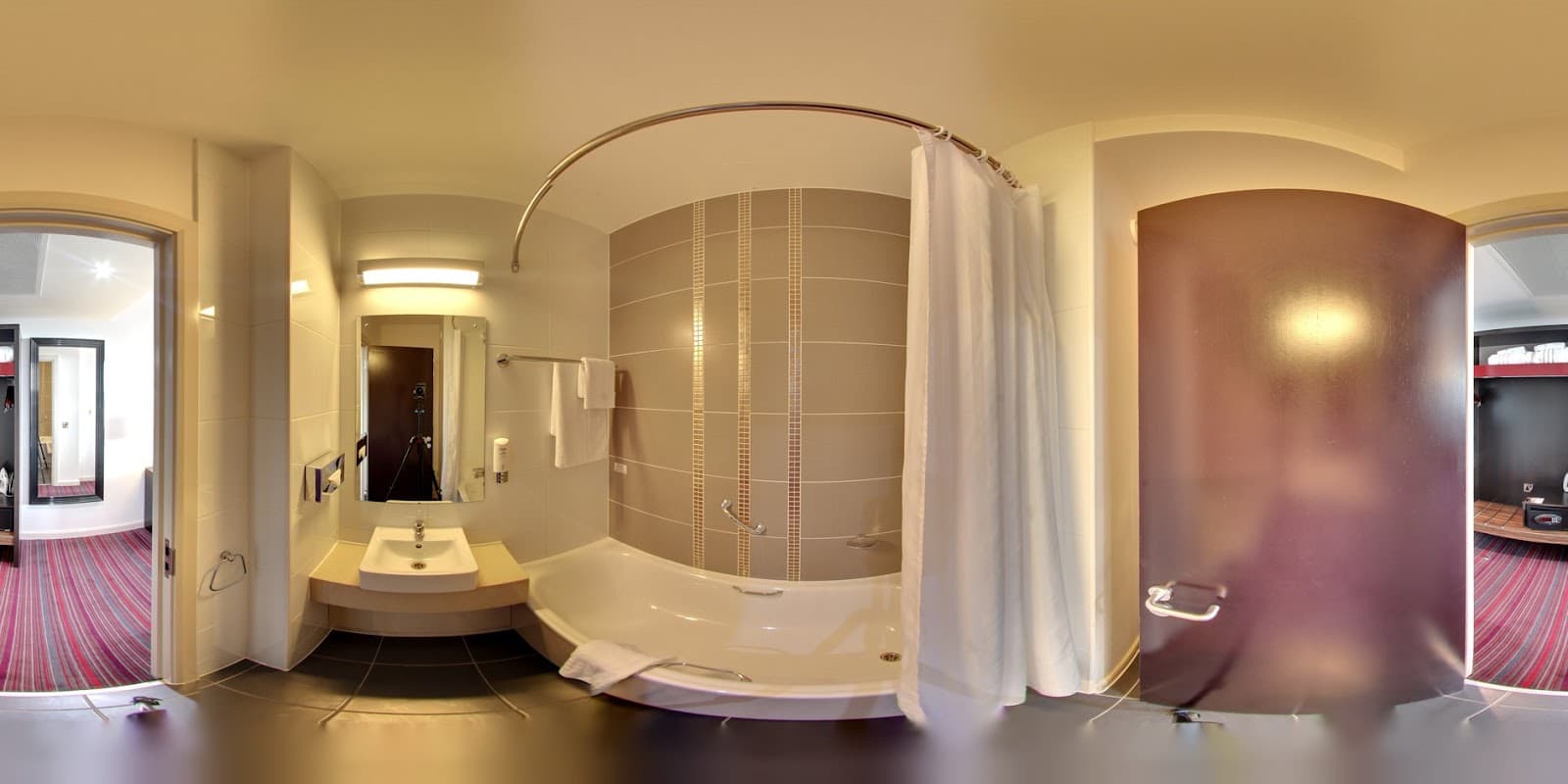 Clayton Hotel Cardiff