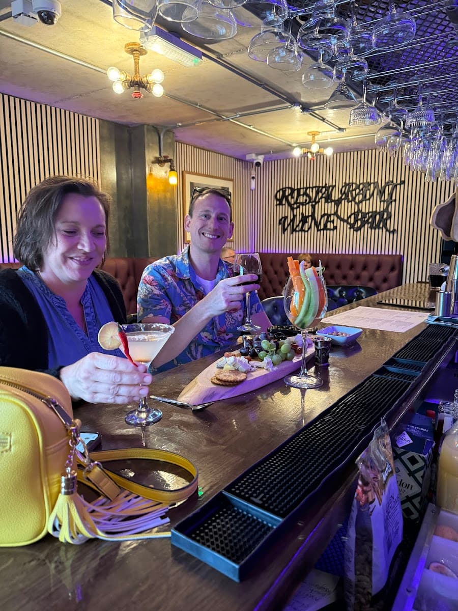 SCRAN - Cocktail,Bar,World Cuisine