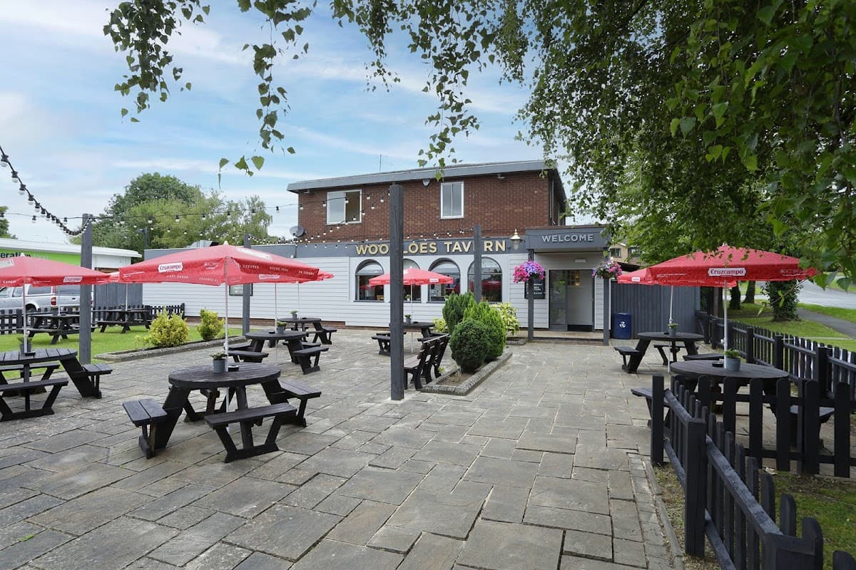 Woodloes Tavern