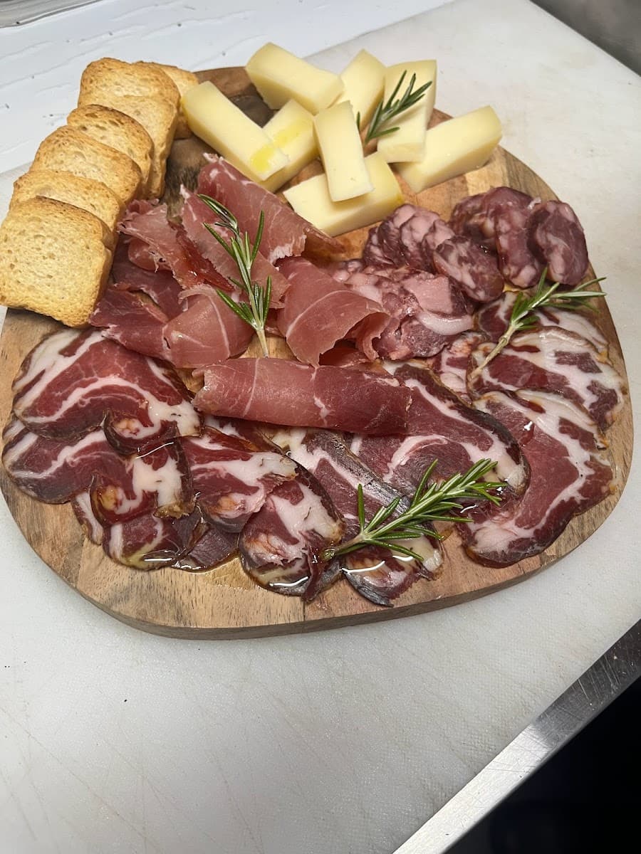 Fumeiro delicatessen