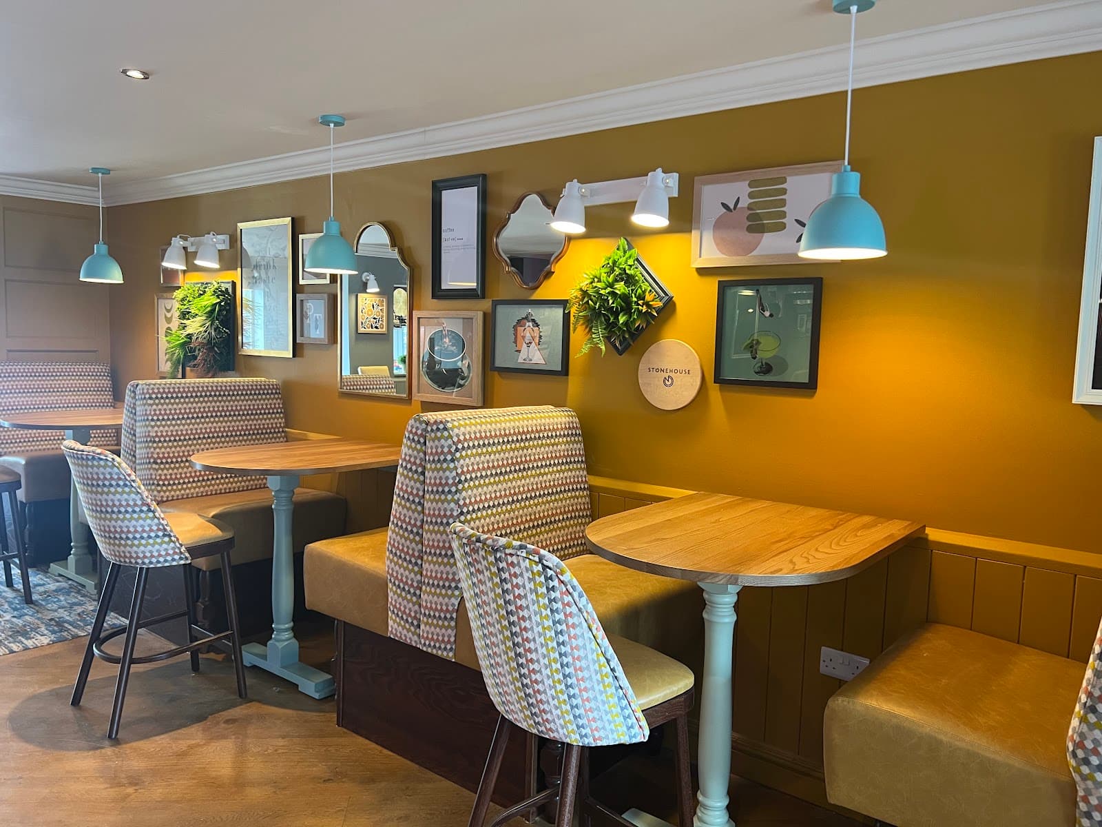 The Peartree Bridge Inn Stonehouse