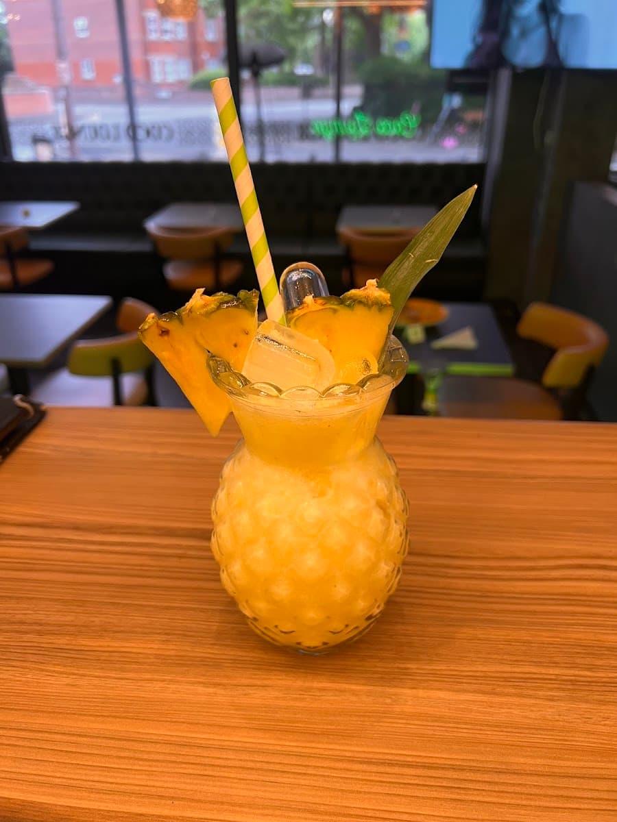 COCO LOUNGE