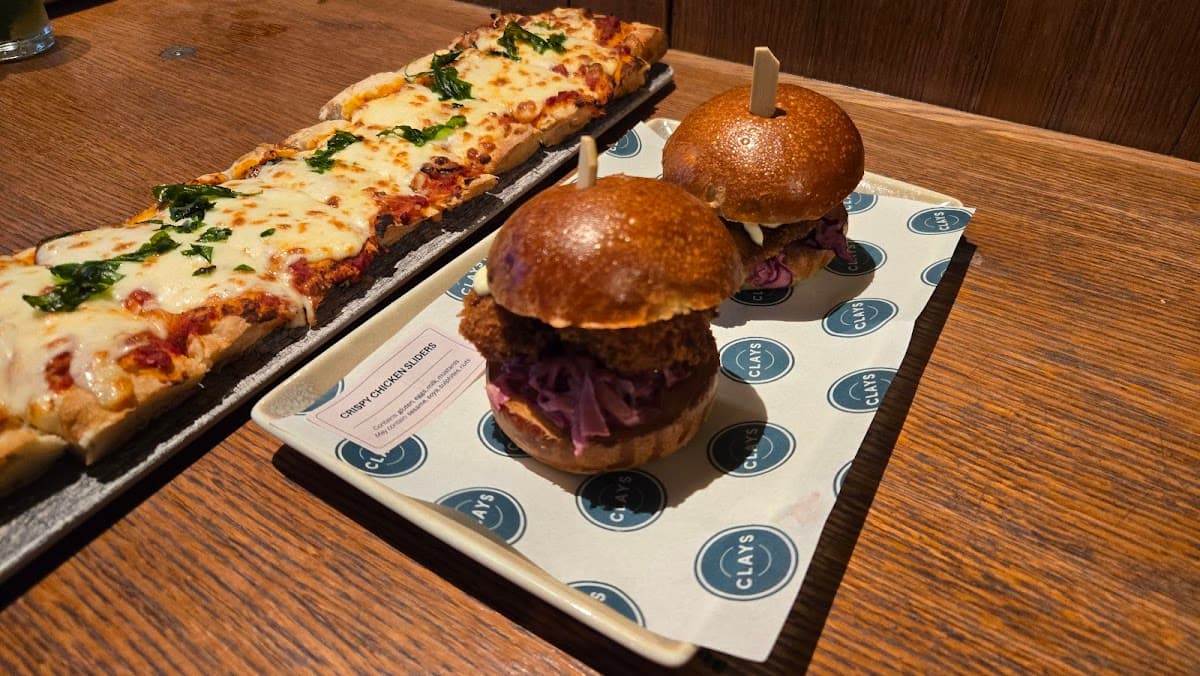 Clays, Canary Wharf