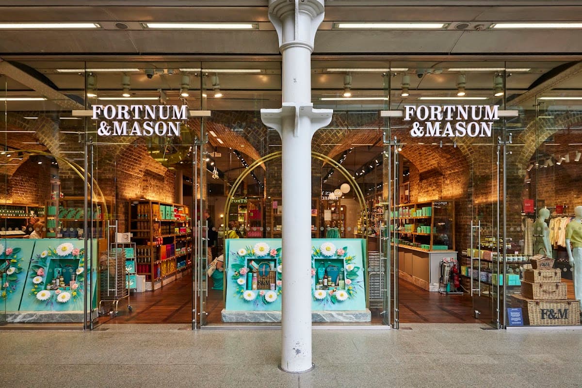 Fortnum & Mason at St. Pancras International