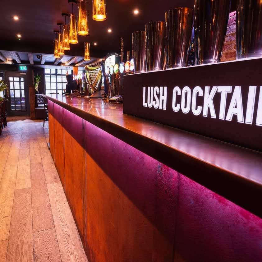 Bar Lush