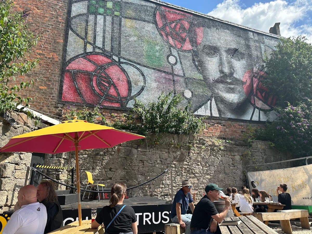 Clutha & Victoria Bar